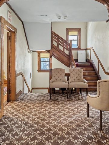 23 Fruit St, Worcester, MA 01609