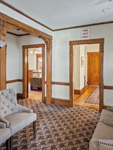 23 Fruit St, Worcester, MA 01609