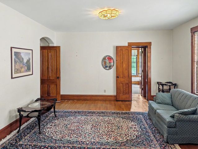 23 Fruit St, Worcester, MA 01609