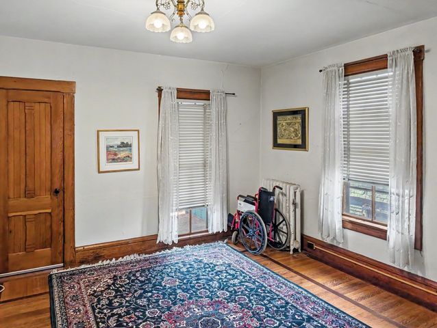 23 Fruit St, Worcester, MA 01609