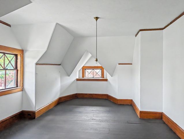 23 Fruit St, Worcester, MA 01609