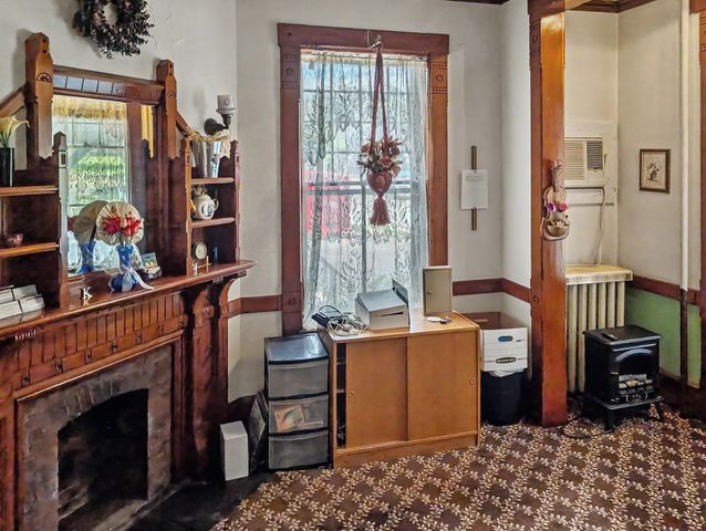23 Fruit St, Worcester, MA 01609