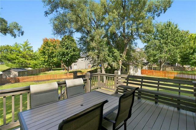 21488 W 121st Terrace, Olathe, KS 66061