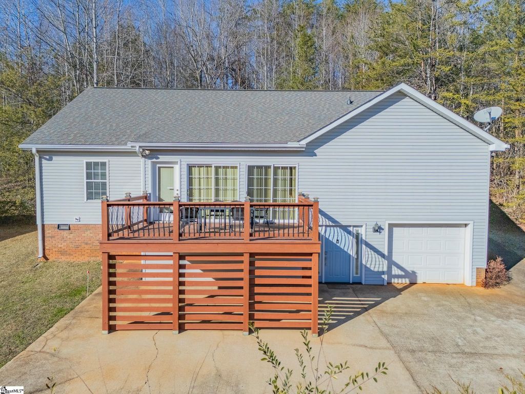 84 Benson Road, Travelers Rest, SC 29690