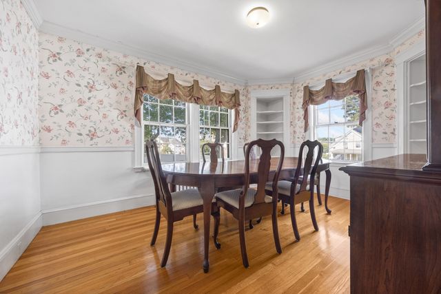 525 Lynn Fells Parkway, Melrose, MA 02176