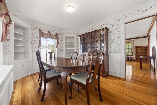 525 Lynn Fells Parkway, Melrose, MA 02176
