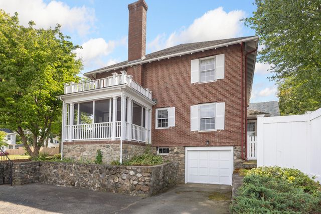 525 Lynn Fells Parkway, Melrose, MA 02176