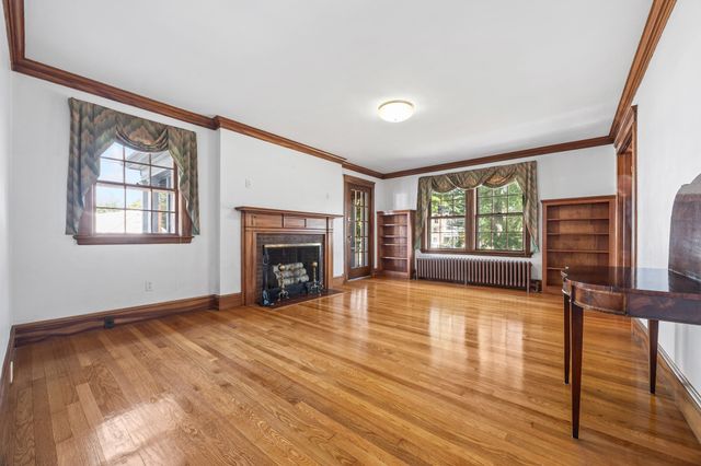 525 Lynn Fells Parkway, Melrose, MA 02176