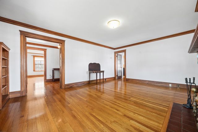 525 Lynn Fells Parkway, Melrose, MA 02176