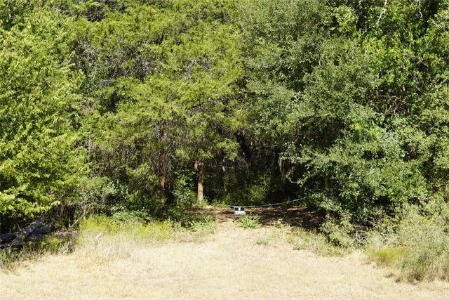 1135 Private Road 7039, Lexington, TX 78947