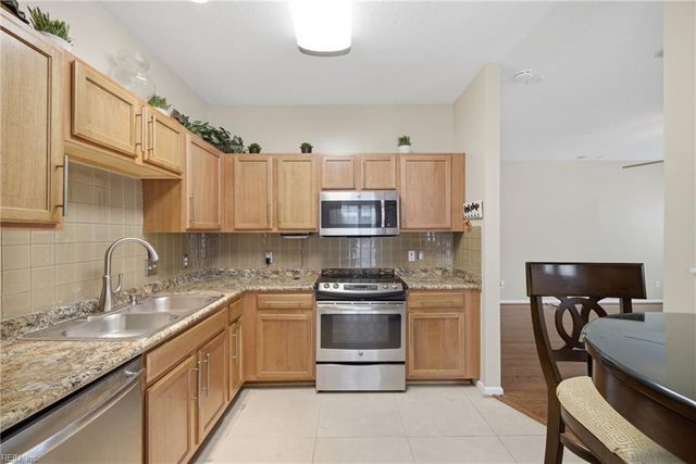 218 Teton CIR, Suffolk, VA 23435
