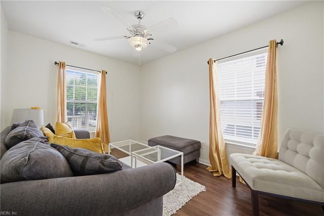 218 Teton CIR, Suffolk, VA 23435