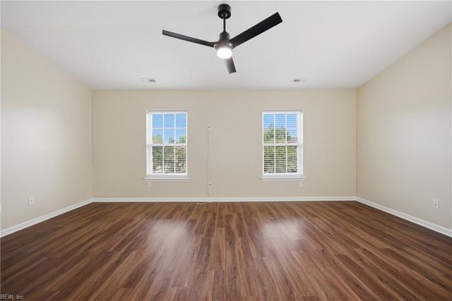 218 Teton CIR, Suffolk, VA 23435