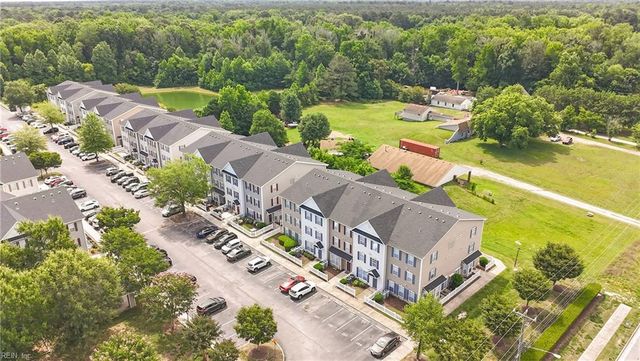 218 Teton CIR, Suffolk, VA 23435