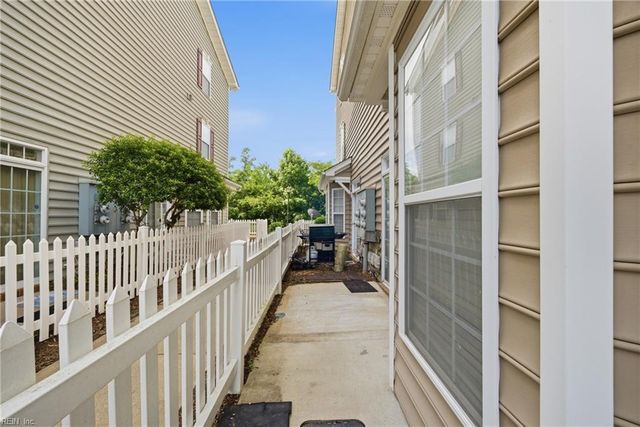 218 Teton CIR, Suffolk, VA 23435