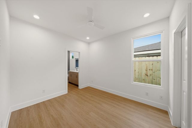 6514 Luce Street B, Houston, TX 77087