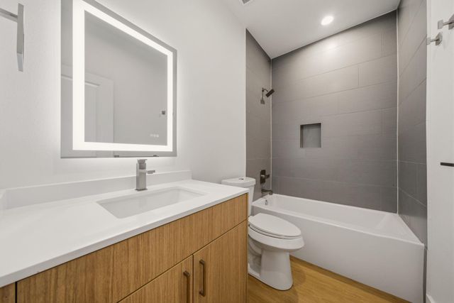 6514 Luce Street B, Houston, TX 77087