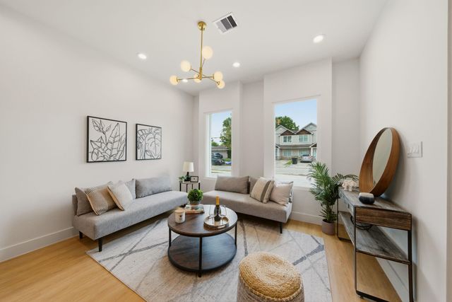 6514 Luce Street B, Houston, TX 77087