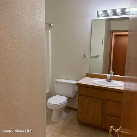 7533 N Winterview Drive, Coeur D'alene, ID 83815