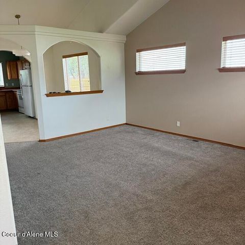 7533 N Winterview Drive, Coeur D'alene, ID 83815
