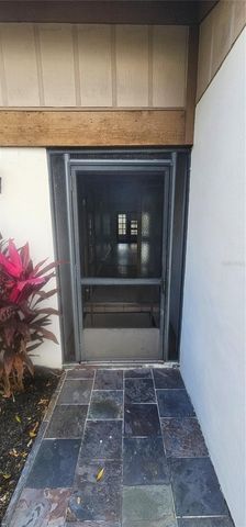 4075 SHORESIDE CIRCLE, Tampa, FL 33624