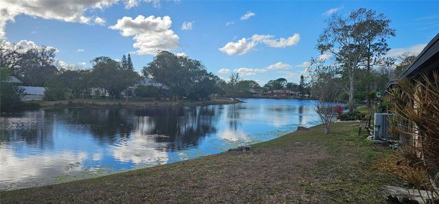 4075 SHORESIDE CIRCLE, Tampa, FL 33624