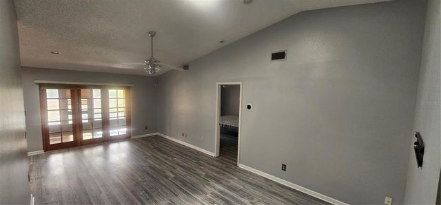 4075 SHORESIDE CIRCLE, Tampa, FL 33624