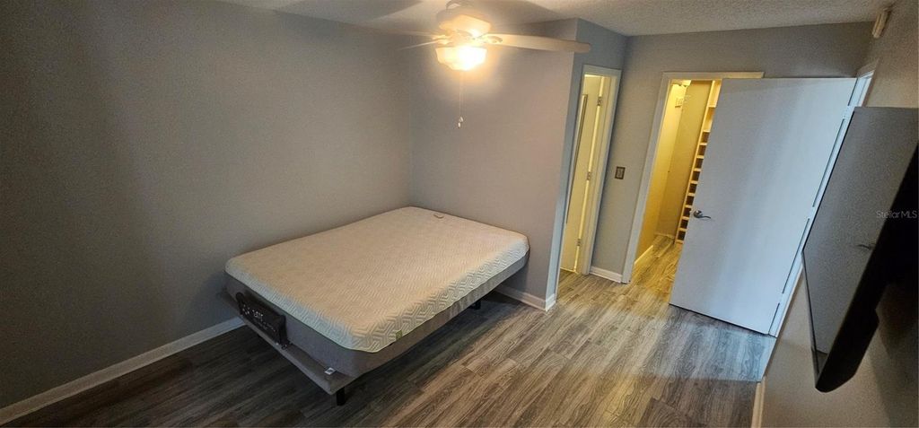 Image 19 of property listing at 4075 SHORESIDE CIRCLE, Tampa, FL 33624