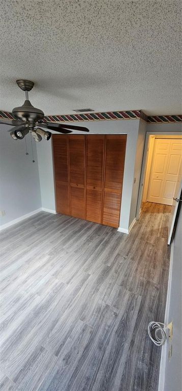 Image 33 of property listing at 4075 SHORESIDE CIRCLE, Tampa, FL 33624