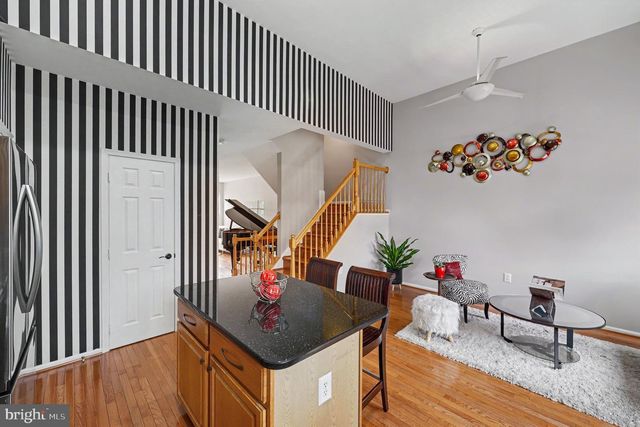 14651 SEASONS DR, Centreville, VA 20120