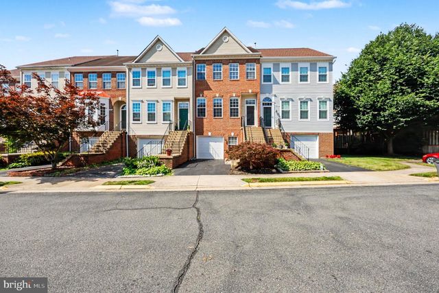 14651 SEASONS DR, Centreville, VA 20120