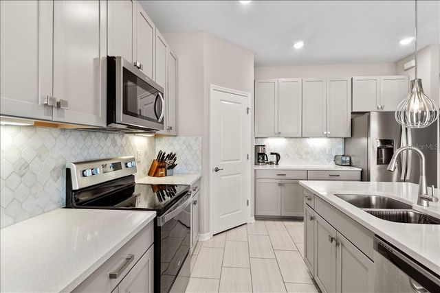 188 DAYLILY BOULEVARD, Nokomis, FL 34275