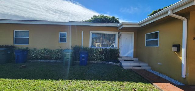 806 NE 7th Street a, Hallandale Beach, FL 33009