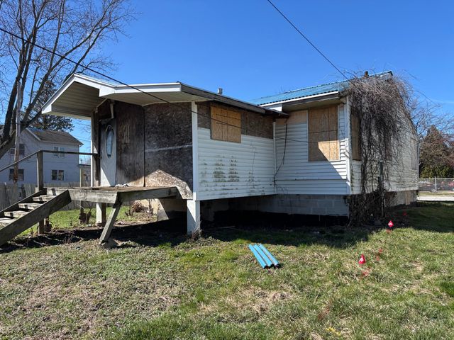 2120 Ohio Street, Michigan City, IN 46360