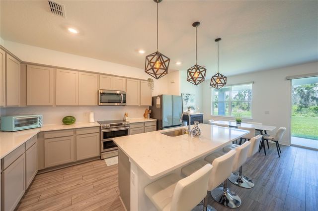 3818 N MARYLAND AVENUE, Plant City, FL 33565