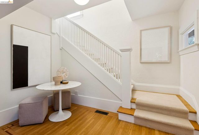 1374 El Centro Ave, Oakland, CA 94602