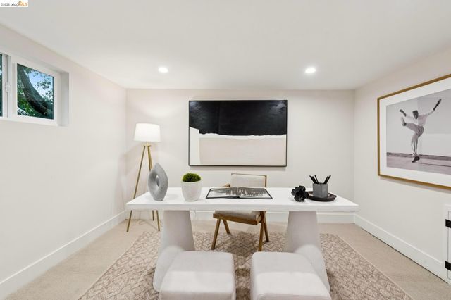 1374 El Centro Ave, Oakland, CA 94602