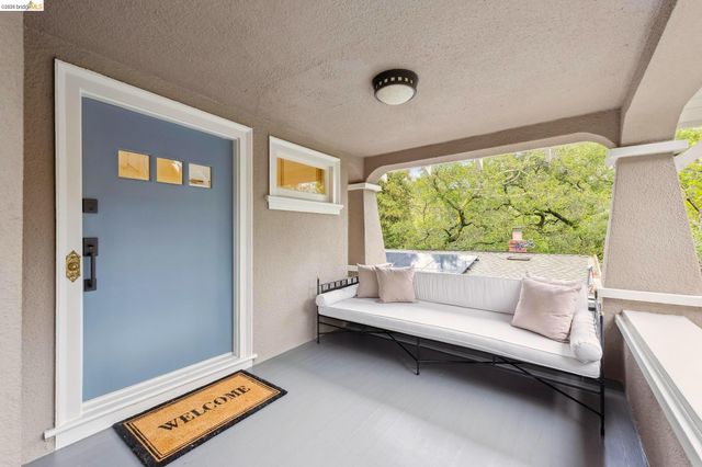 1374 El Centro Ave, Oakland, CA 94602