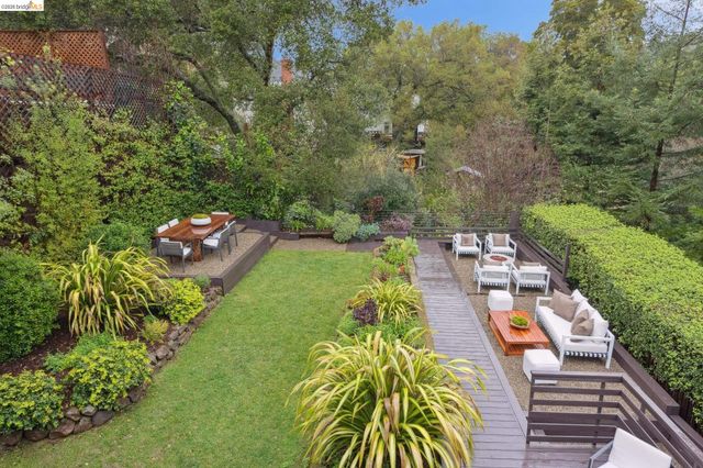 1374 El Centro Ave, Oakland, CA 94602