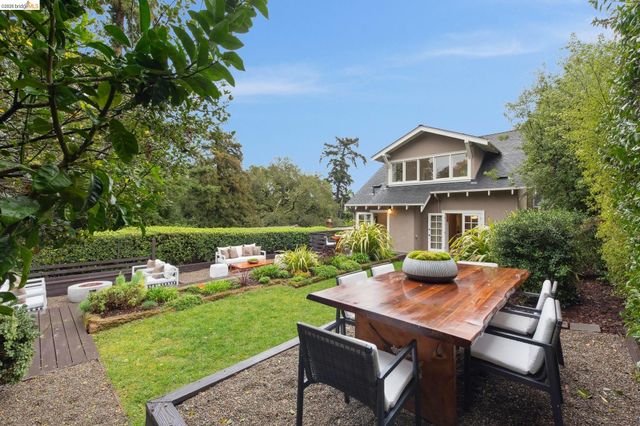 1374 El Centro Ave, Oakland, CA 94602