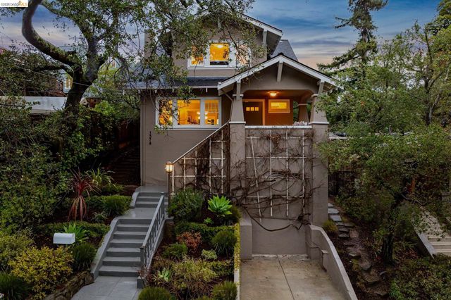 1374 El Centro Ave, Oakland, CA 94602