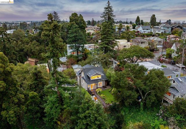 1374 El Centro Ave, Oakland, CA 94602