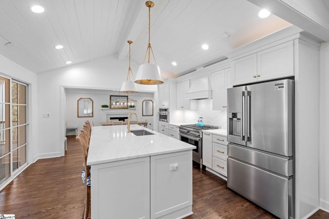 46 Partridge Lane, Greenville, SC 29601