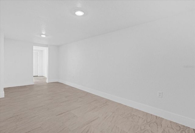 5851 SE DREW ROAD, Belleview, FL 34420