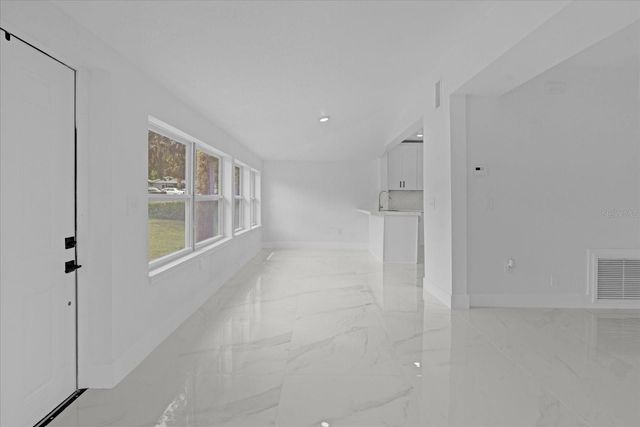 5851 SE DREW ROAD, Belleview, FL 34420