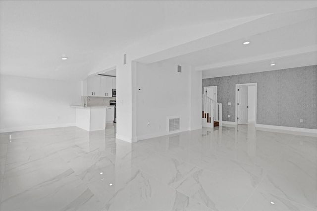 5851 SE DREW ROAD, Belleview, FL 34420