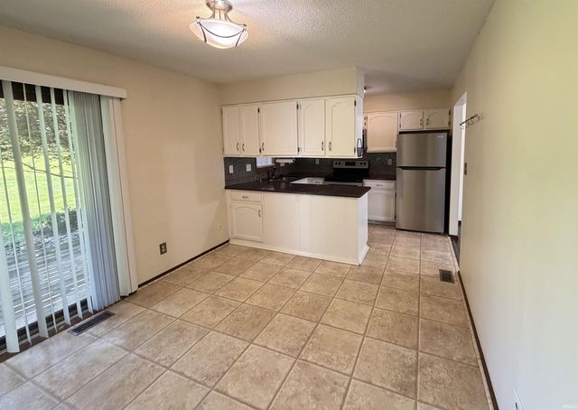 2913 W Winterberry Court, Bloomington, IN 47404