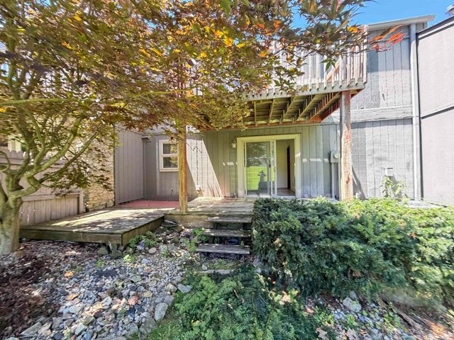2913 W Winterberry Court, Bloomington, IN 47404