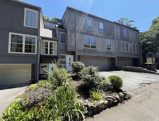 2913 W Winterberry Court, Bloomington, IN 47404