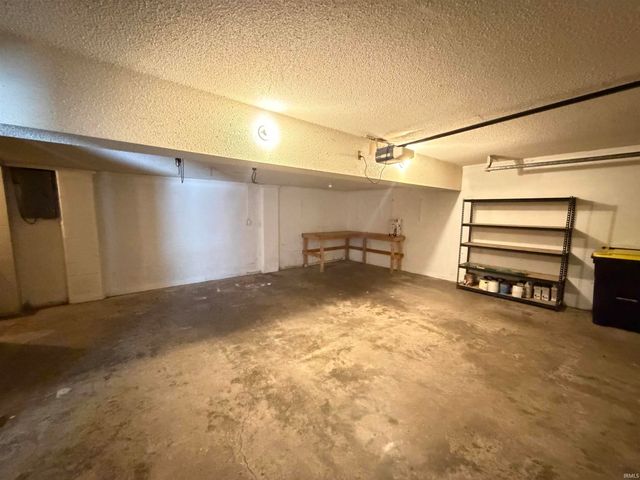 2913 W Winterberry Court, Bloomington, IN 47404